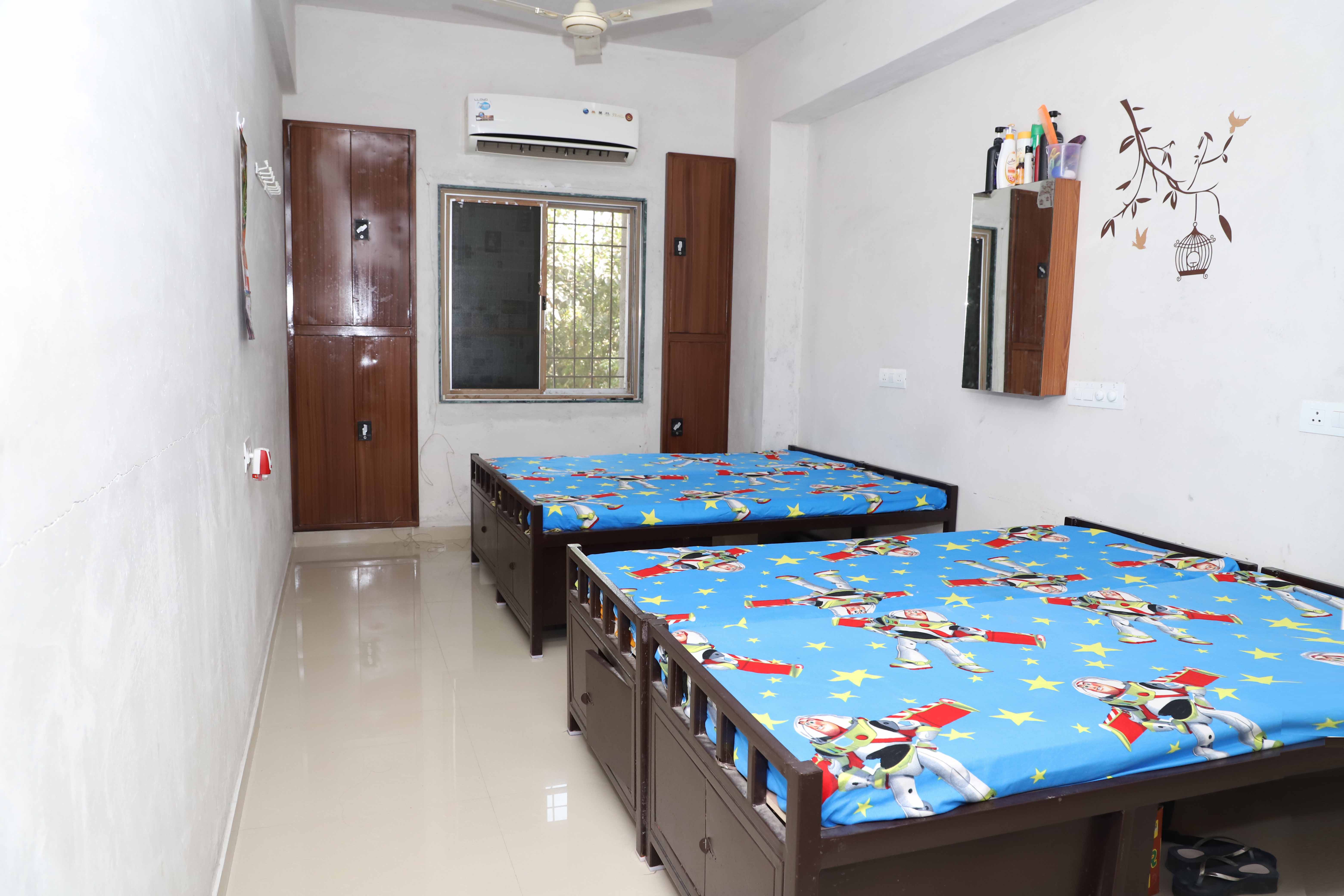 sanskruti girls hostel near virani science college rajkot